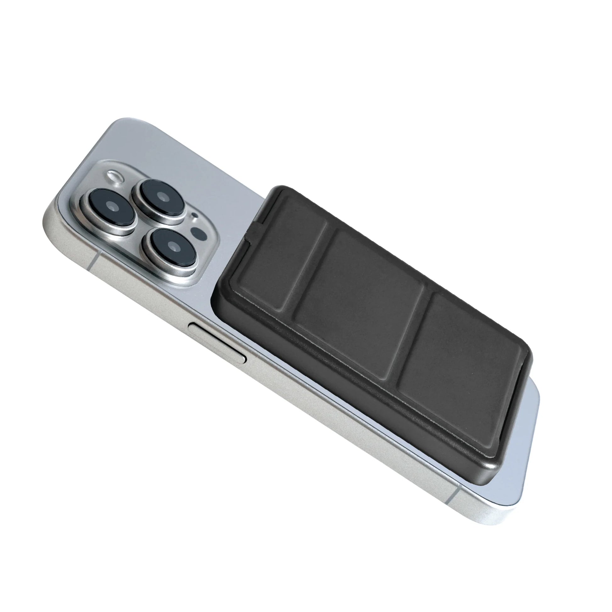 Stay charged on the go with the Xyst 5000mAh MagSafe Magnetic Wireless Power Bank! 🔋✨ #PowerUp #TechEssentials