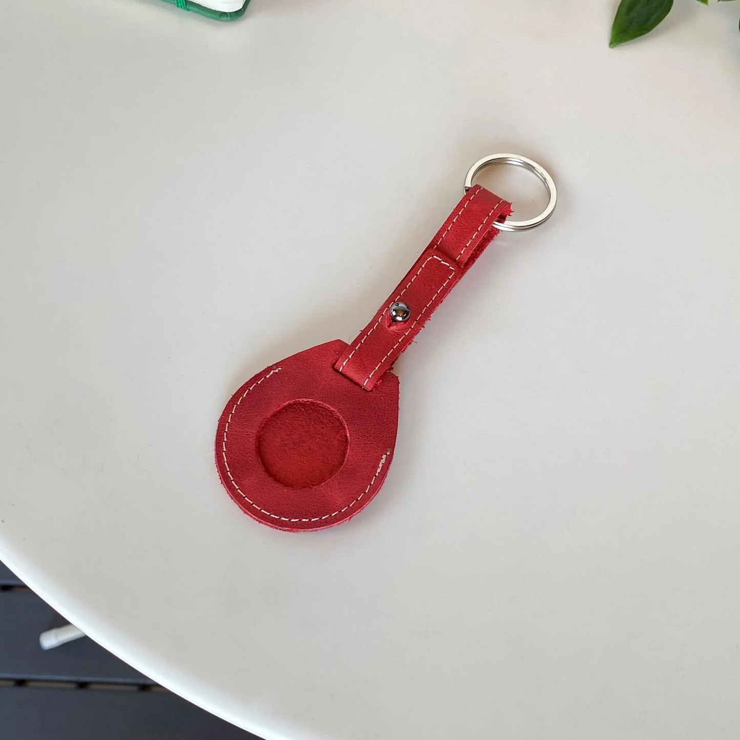 Elevate Your Style with the Mendoza Genuine Leather Airtag Keychain! ποΈβ¨