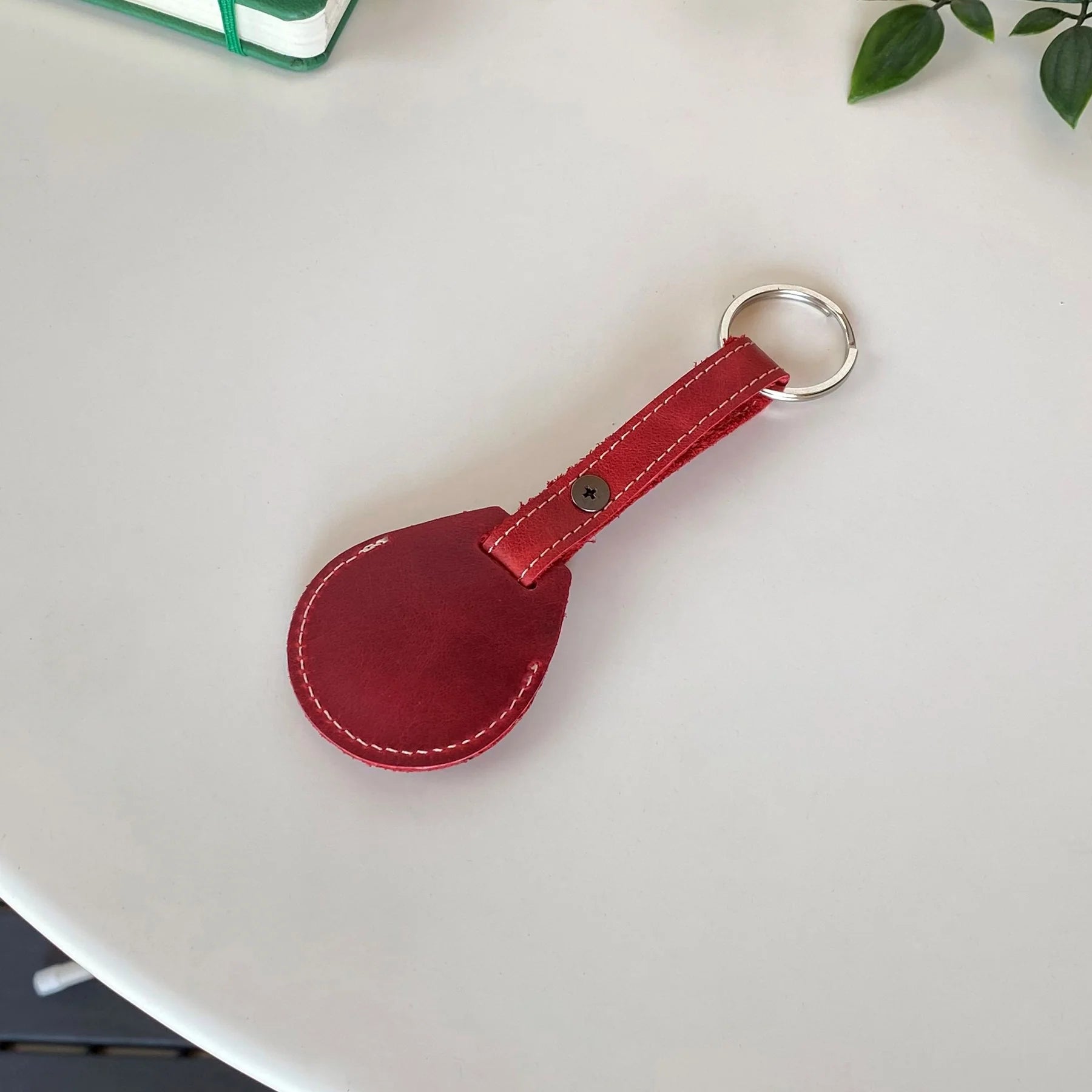 Elevate Your Style with the Mendoza Genuine Leather Airtag Keychain! 🗝️✨