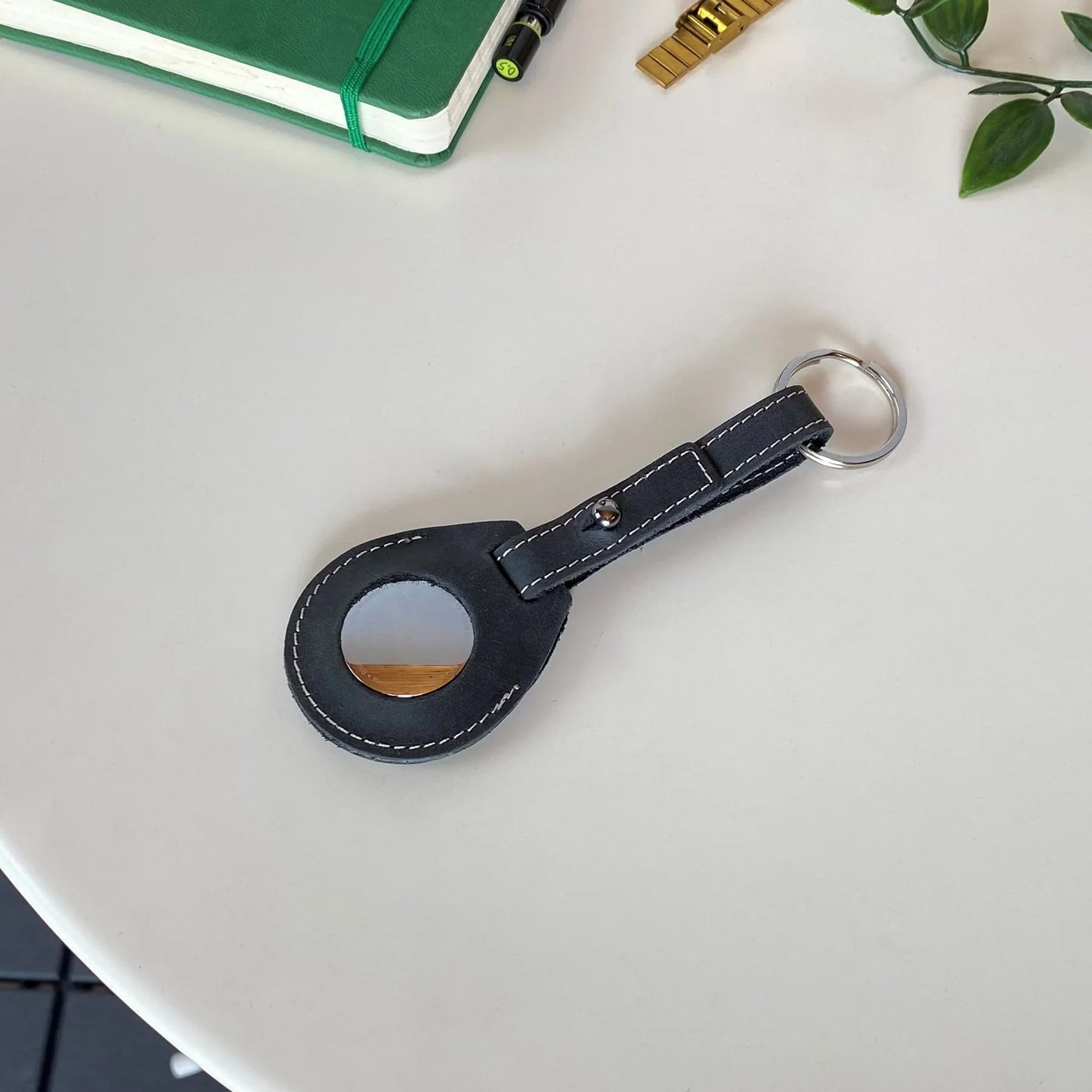 Elevate Your Style with the Mendoza Genuine Leather Airtag Keychain! 🗝️✨